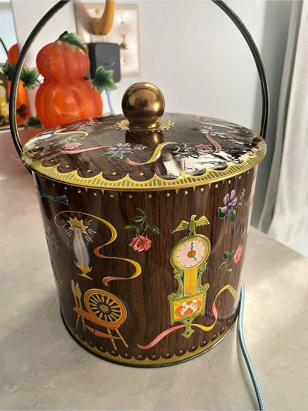 60’s Daher Long Island NY Floral Brown & Gold Storage Container Made in England